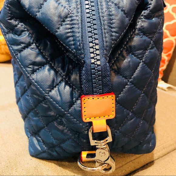 🌸SOLD🌸MZ Wallace Medium Sutton Quilted Tote Bag - Picture 5 of 8